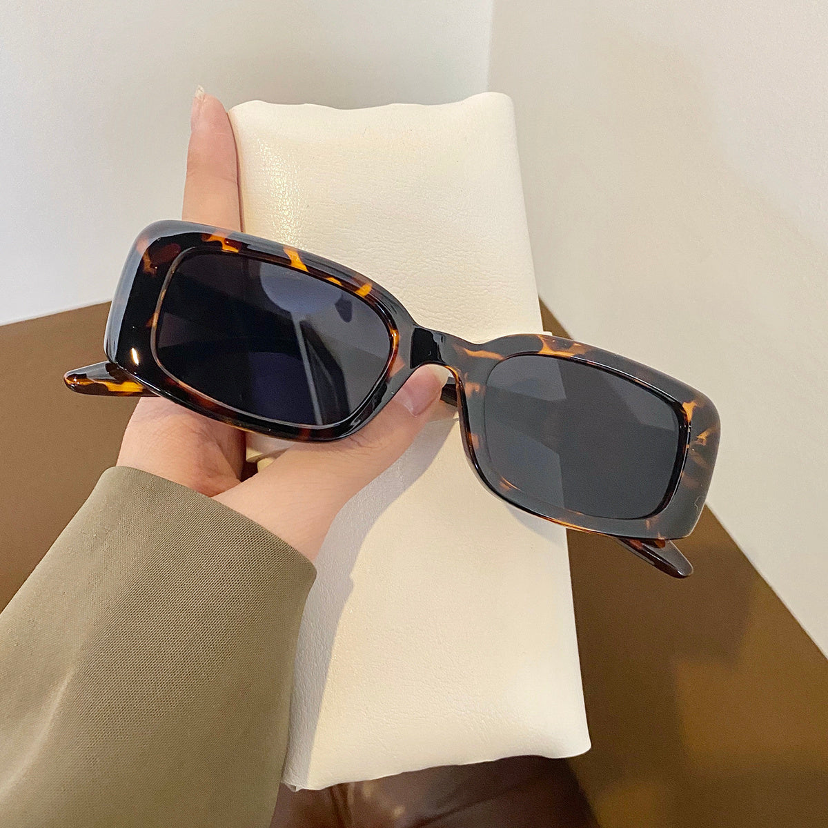 VUE Concave Retro Box Sunglasses – UV400 Street Style Shades