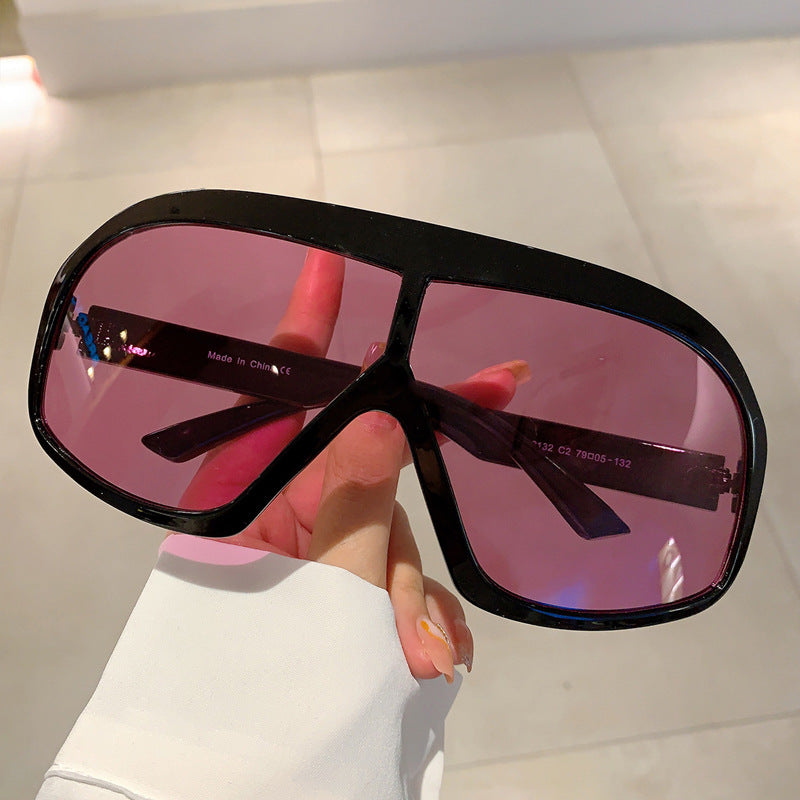 VUE Unisex American Style Sunglasses – Bold & Timeless