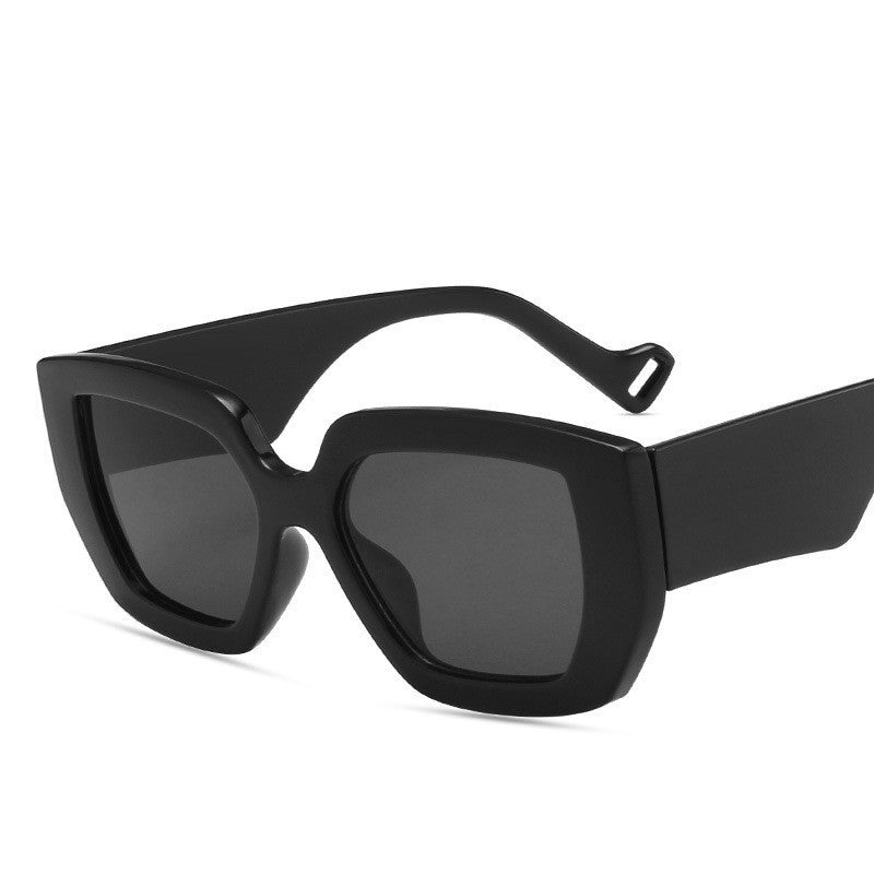 VUE Bold Polygon Contrast Frame Sunglasses – Retro Statement Eyewear